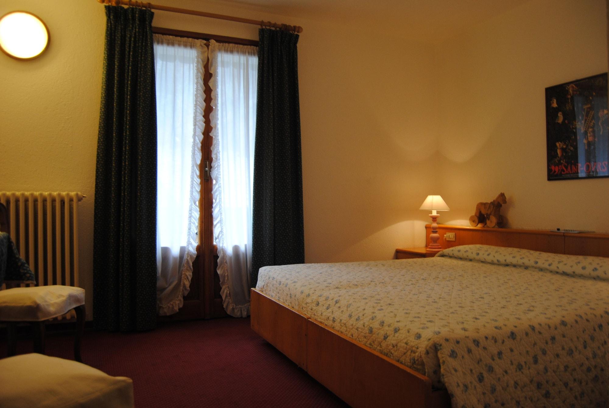 קורמאיור Hotel Del Viale מראה חיצוני תמונה