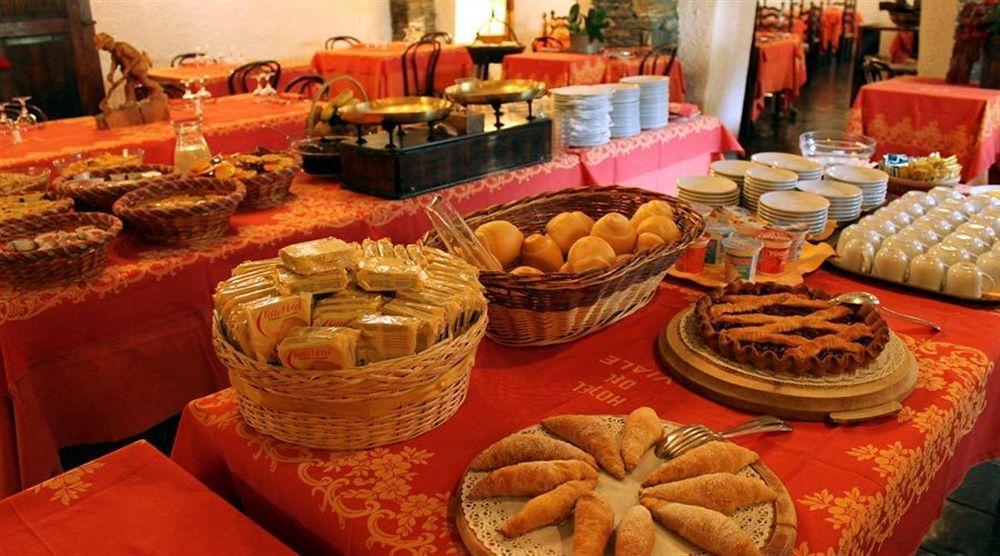 קורמאיור Hotel Del Viale מראה חיצוני תמונה