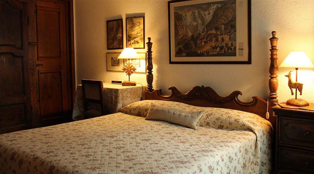 קורמאיור Hotel Del Viale מראה חיצוני תמונה