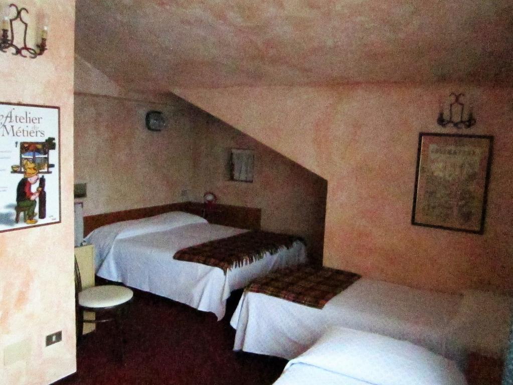 קורמאיור Hotel Del Viale מראה חיצוני תמונה