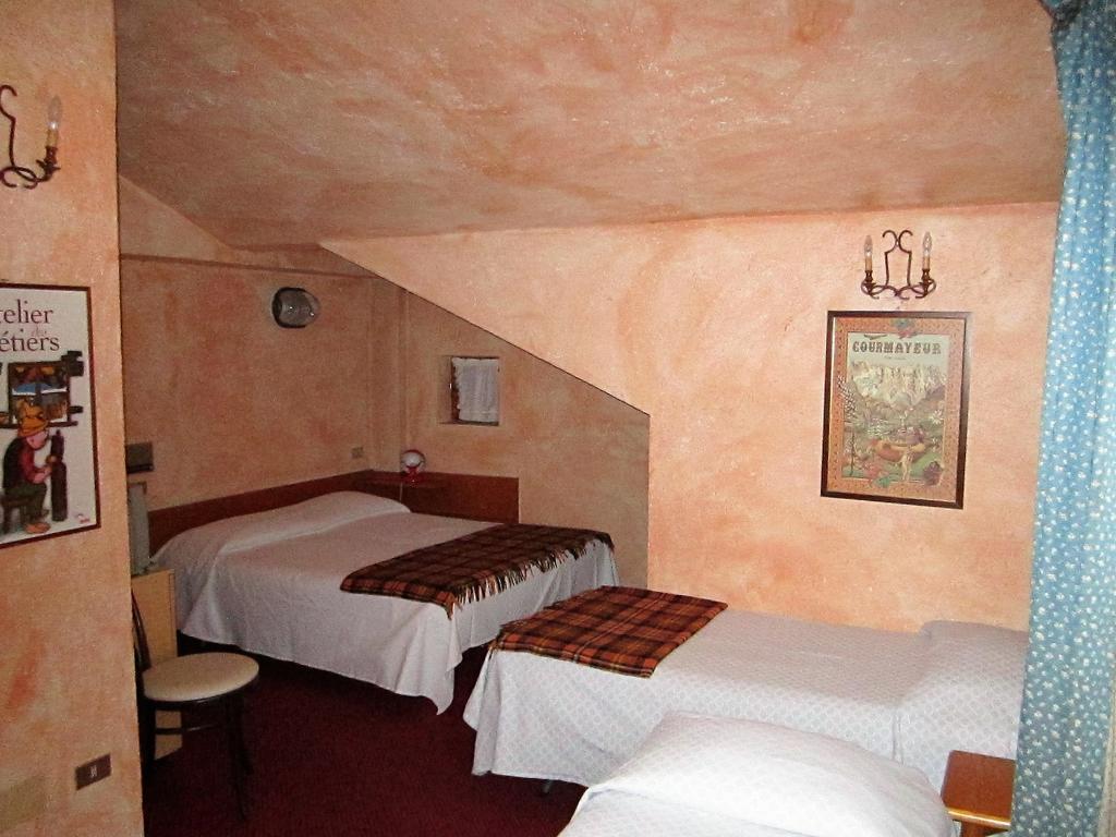 קורמאיור Hotel Del Viale מראה חיצוני תמונה