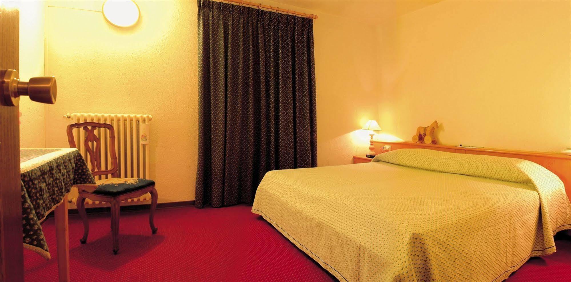 קורמאיור Hotel Del Viale מראה חיצוני תמונה